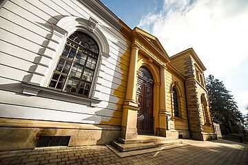 Wasserwerk Eingang, - Ein Klick auf das Bild führt zur vergrößerten Fotoansicht. 