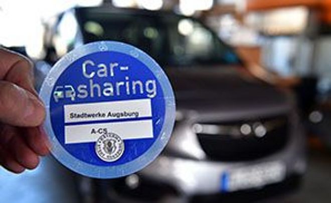 Bild eines Scheibenaufklebers für die swa Carsharing Autos