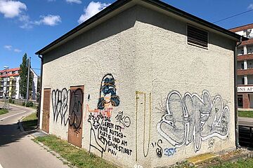 Graffiti, - Ein Klick auf das Bild führt zur vergrößerten Fotoansicht.