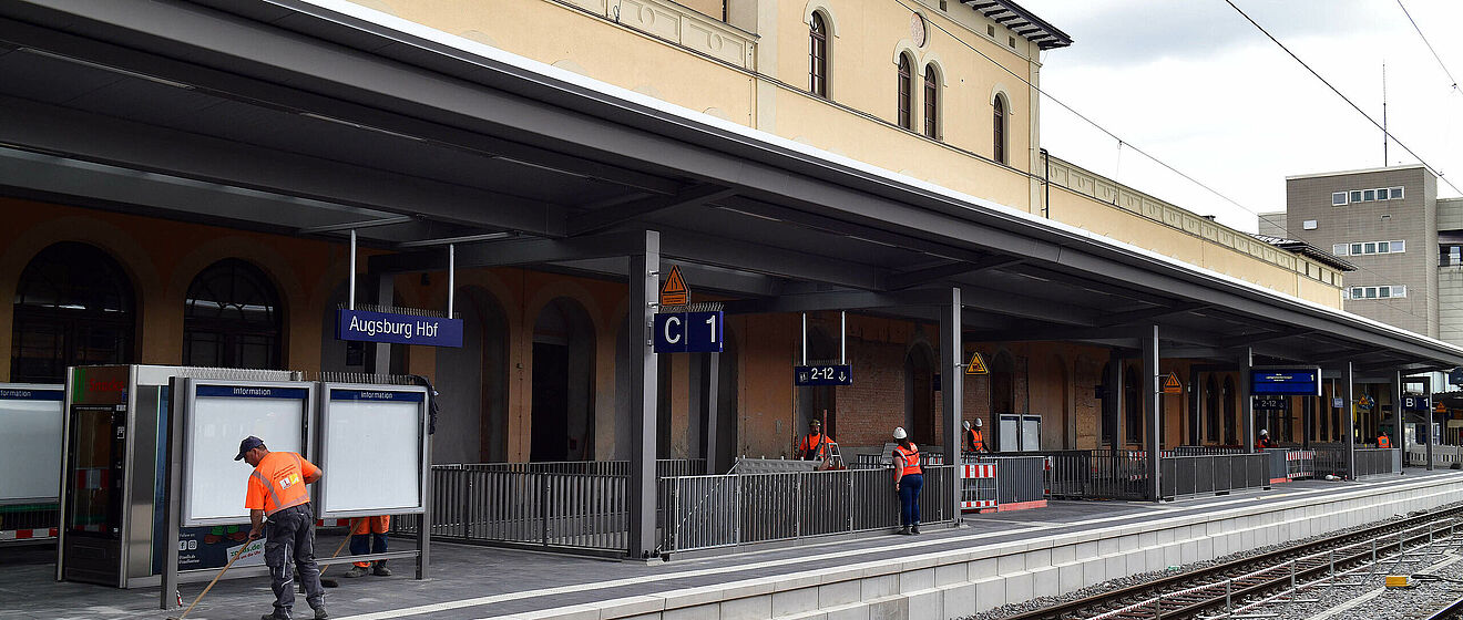 Foto des fertigen Bahnsteig A.