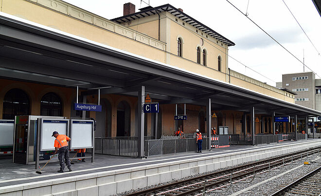 Foto des fertigen Bahnsteig A.