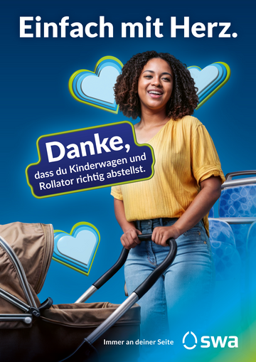 Plakat mit einer lachenden Frau die einen Kinderwagen im Bus schiebt. Hinweis zum richtigen Abstellen von Kinderwägen und Rollatoren.