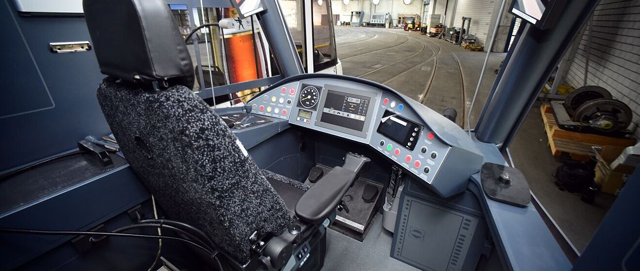 Fahrerkabine der Tramlink Straßenbahn