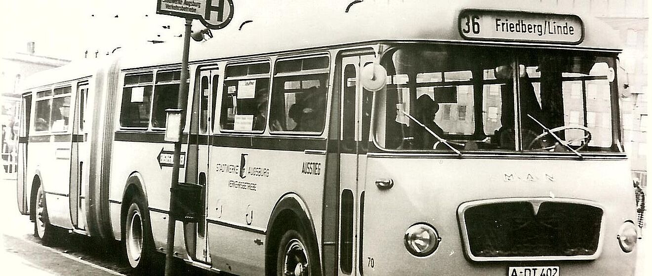 Historischer Bus der Stadtwerke Augsburg.