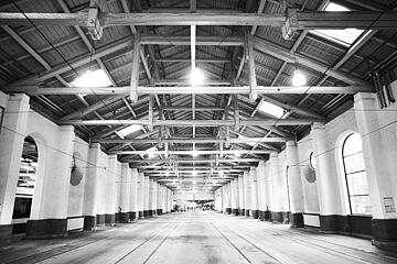 Fotoaufnahme der historischen Wagenhalle. - Ein Klick auf das Bild führt zur Fotoansicht.