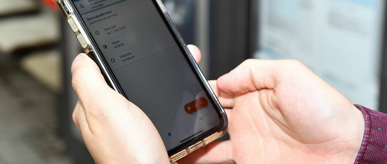 Handy mit swa App geöffnet