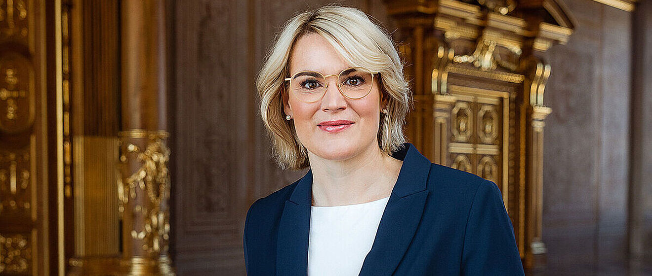 Foto der Augsburger Oberbürgermeisterin Eva Weber.