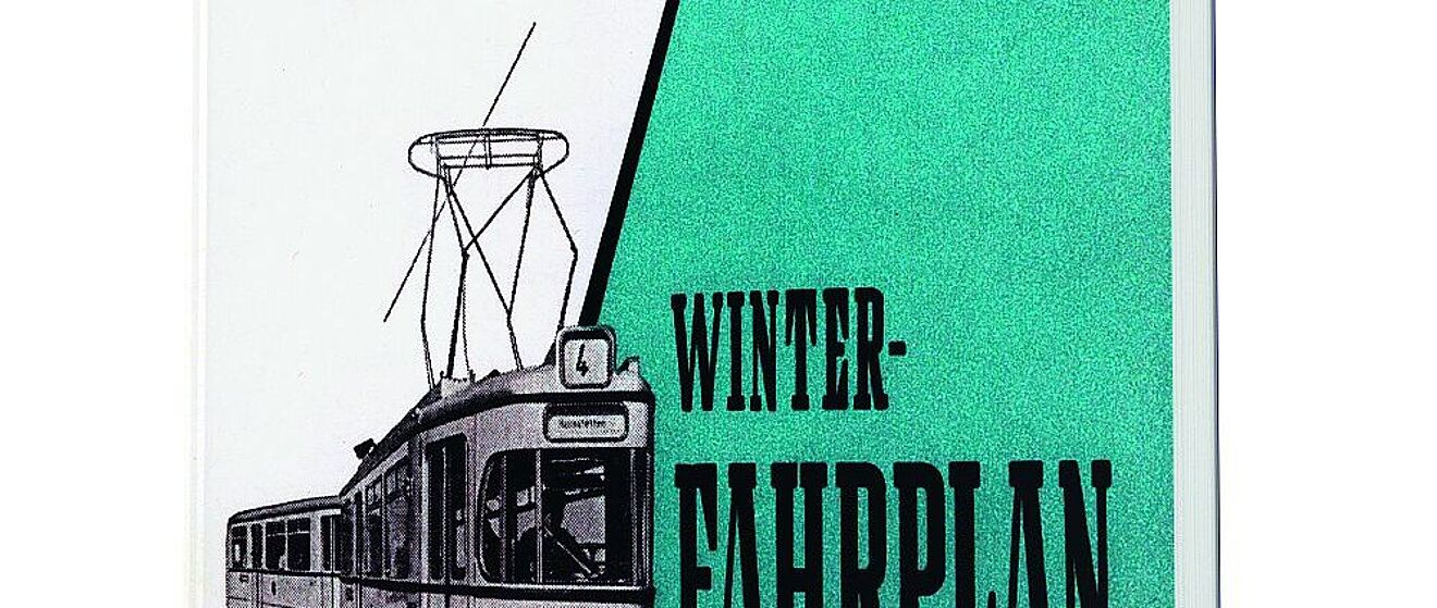 ein Büchlein zum Fahrplanwechsel im Jahr 1966/67. Es ist grün und weiß und hat eine Straßenbahn und einen Bus auf dem Cover abgebildet.