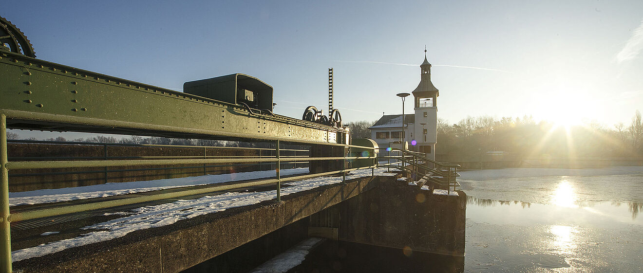 Augsburg Wasserhochablass mit Sonnenschein