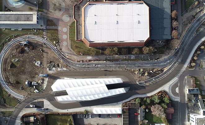 Luftaufnahme der Wendeschleife in Königsbrunn. 