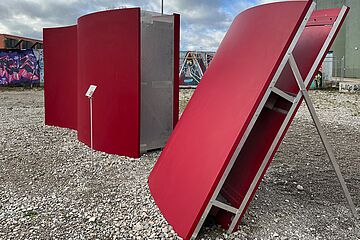Rote Skulptur auf dem Gaswerk