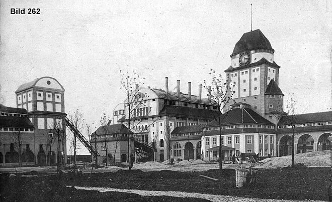 Außenansicht des Gaswerkgelände. Weiterverlinkung auf Leben auf dem Gaswerk Newsartikel