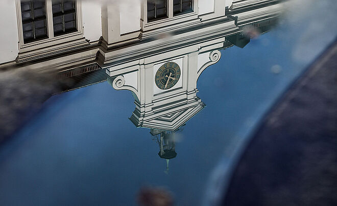 Spiegelung des Annahofs.